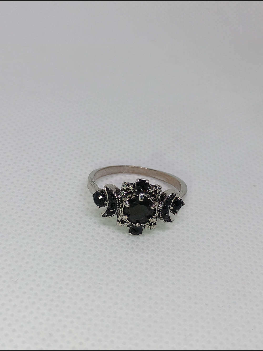 Silver Black Stone Cluster Ring - Fashion Jewelry